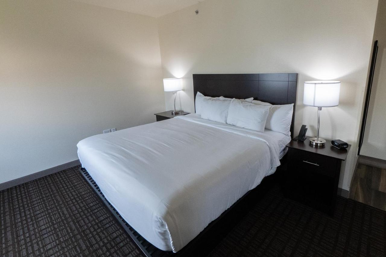 Cobblestone Hotel & Suites-Sheldon Buitenkant foto