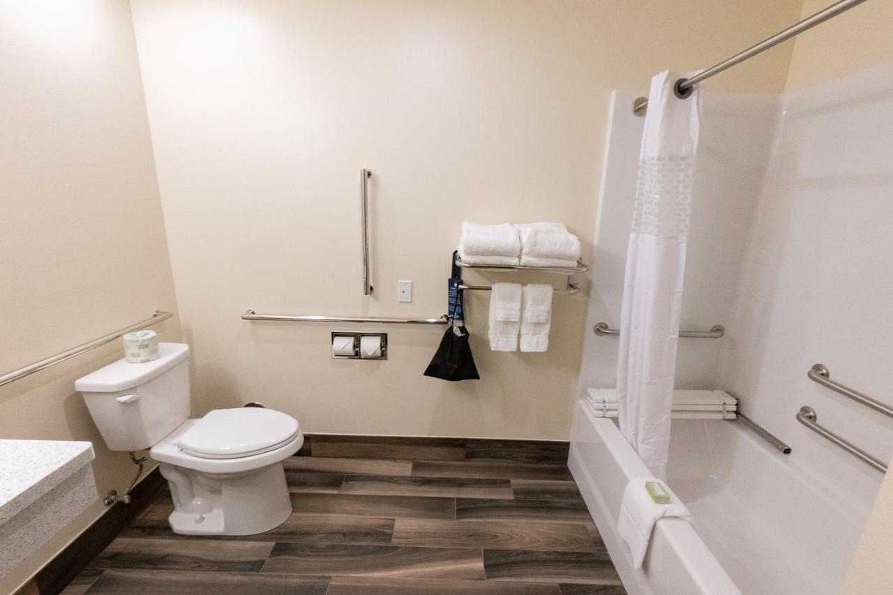 Cobblestone Hotel & Suites-Sheldon Buitenkant foto