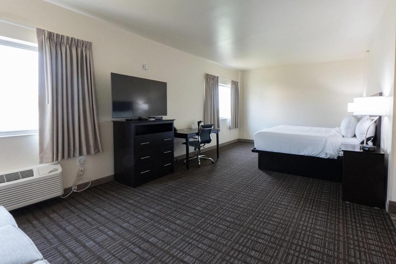 Cobblestone Hotel & Suites-Sheldon Buitenkant foto