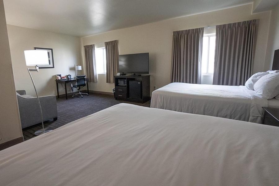 Cobblestone Hotel & Suites-Sheldon Buitenkant foto
