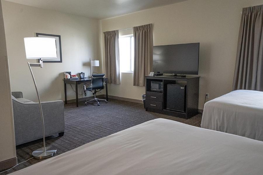 Cobblestone Hotel & Suites-Sheldon Buitenkant foto