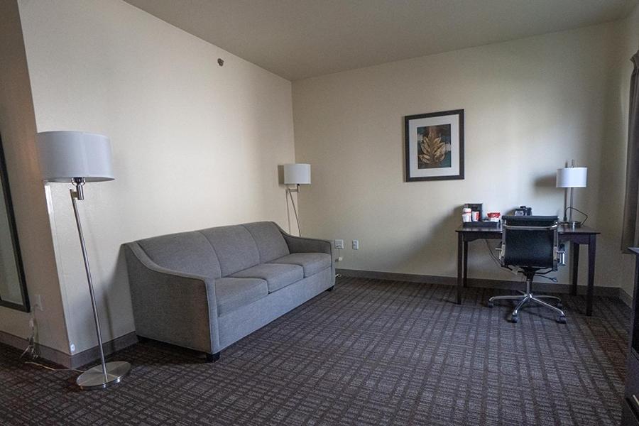 Cobblestone Hotel & Suites-Sheldon Buitenkant foto